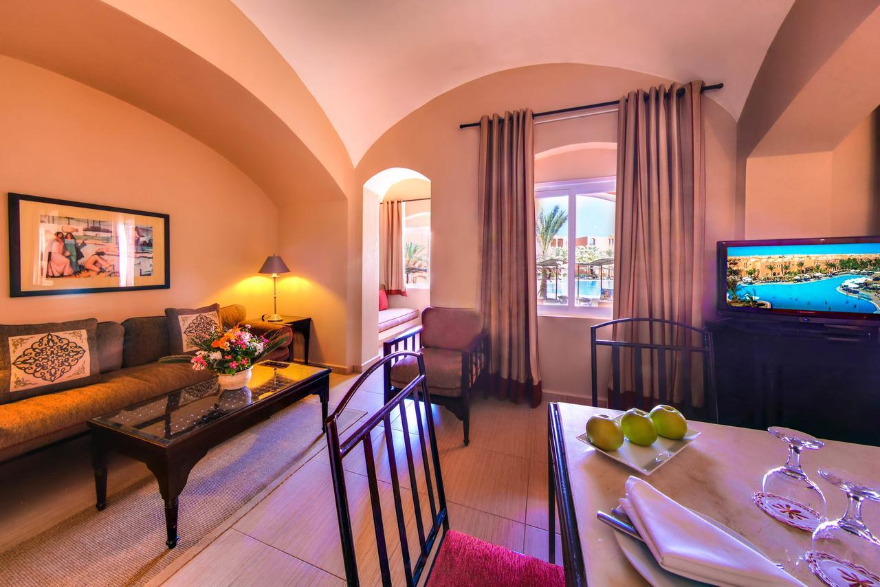 Jaz Makadi Oasis Club Hotel Exterior photo